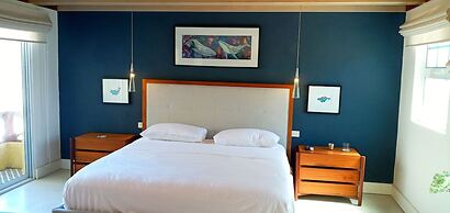 Esciros Luxury Villa