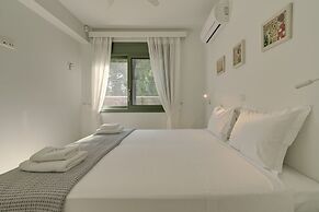 Ouzo Stone House 2, with private pool