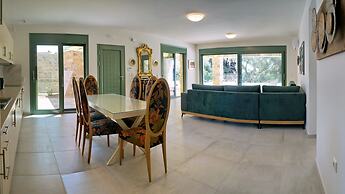 Ouzo Stone House 2, with private pool