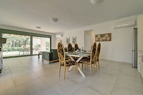 Ouzo Stone House 2, with private pool