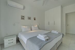 Ouzo Stone House 2, with private pool