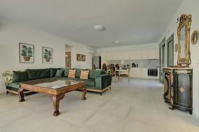 Ouzo Stone House 2, with private pool