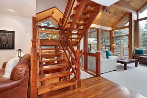 Luxury 5 Bedroom Blueberry Chalet