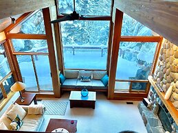 Luxury 5 Bedroom Blueberry Chalet