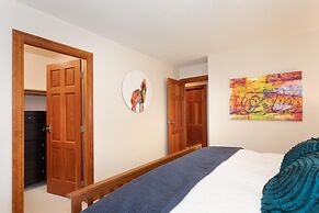 Luxury 5 Bedroom Blueberry Chalet