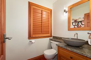 Luxury 5 Bedroom Blueberry Chalet