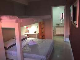 Suites Jurere Internacional