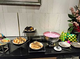 Fieris Hotel Rawamangun