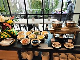 Fieris Hotel Rawamangun