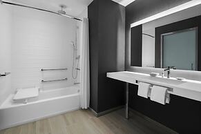 AC Hotel St. Louis Central West End