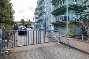 Sklodowskiej-curie Apartments by Renters