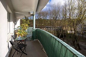 Sklodowskiej-curie Apartments by Renters