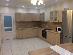 Apartments on Fabrichnaya 9