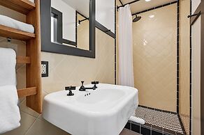 The Maverick by Kasa