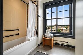 The Maverick by Kasa