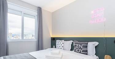 Smart Charlie Consolação