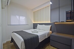 Smart Charlie Consolação