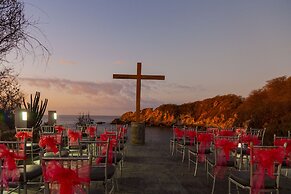 Coral Blue Huatulco All Inclusive