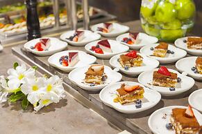 Coral Blue Huatulco All Inclusive