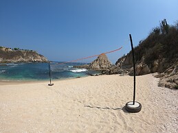 Coral Blue Huatulco All Inclusive