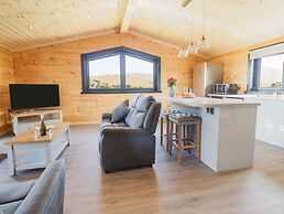 Bacheiddon Log Cabin