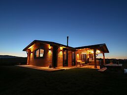 Bacheiddon Log Cabin