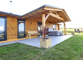 Bacheiddon Log Cabin