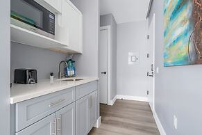 Global Luxury Suites at The Arches