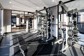 Global Luxury Suites at The Arches