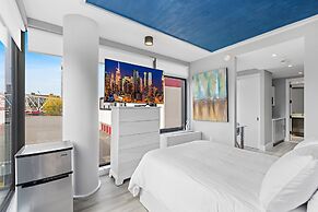 Global Luxury Suites at The Arches