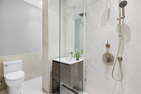 Global Luxury Suites at The Arches