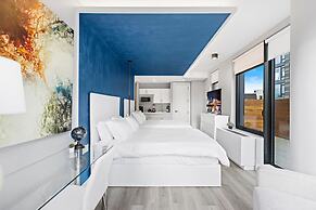 Global Luxury Suites at The Arches