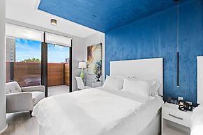 Global Luxury Suites at The Arches