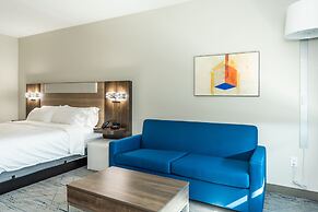 Holiday Inn Express & Suites Charlottesville by IHG