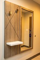 Holiday Inn Express & Suites Charlottesville by IHG