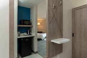 Holiday Inn Express & Suites Charlottesville by IHG