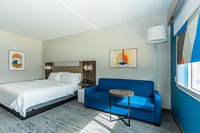 Holiday Inn Express & Suites Charlottesville by IHG