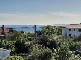 Impeccable 2-bed Apartment in Zaton