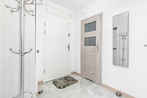 Apartament Deluxe Platany C38 by Renters