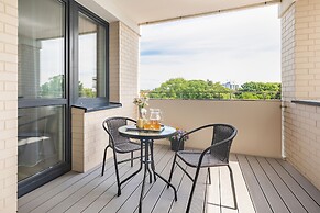 Apartament Deluxe Platany C38 by Renters