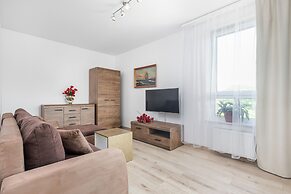 Apartament Deluxe Platany C38 by Renters