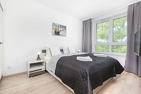 Apartament Deluxe Platany C38 by Renters