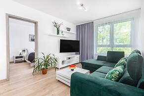 Apartament Deluxe Platany C38 by Renters