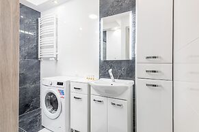 Apartament Deluxe Platany C38 by Renters