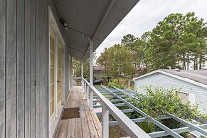 Pura Vida East Point Apartment With Bay and Island View by Redawning