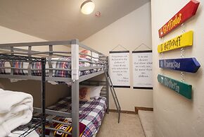 Cozens Pointe B-301 3 Bedroom Condo by RedAwning