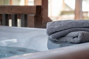 Cozens Pointe B-301 3 Bedroom Condo by RedAwning