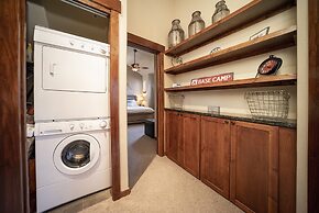 Cozens Pointe B-301 3 Bedroom Condo by RedAwning