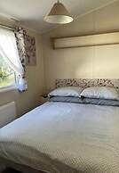 Caravan - Sleeps 6 & Parking