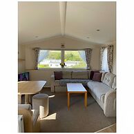 Caravan - Sleeps 6 & Parking